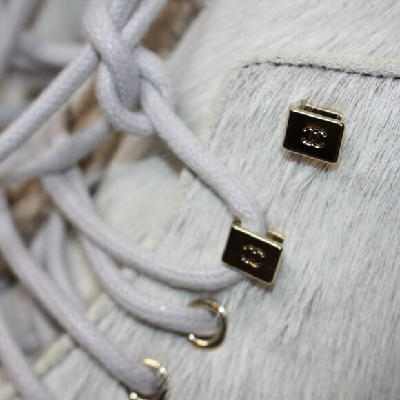 Chanel 45mm 2 Tone Parade Lace Up Boots Pony Hair in size EU 40 / US 10 NEW - Picture 10 of 15